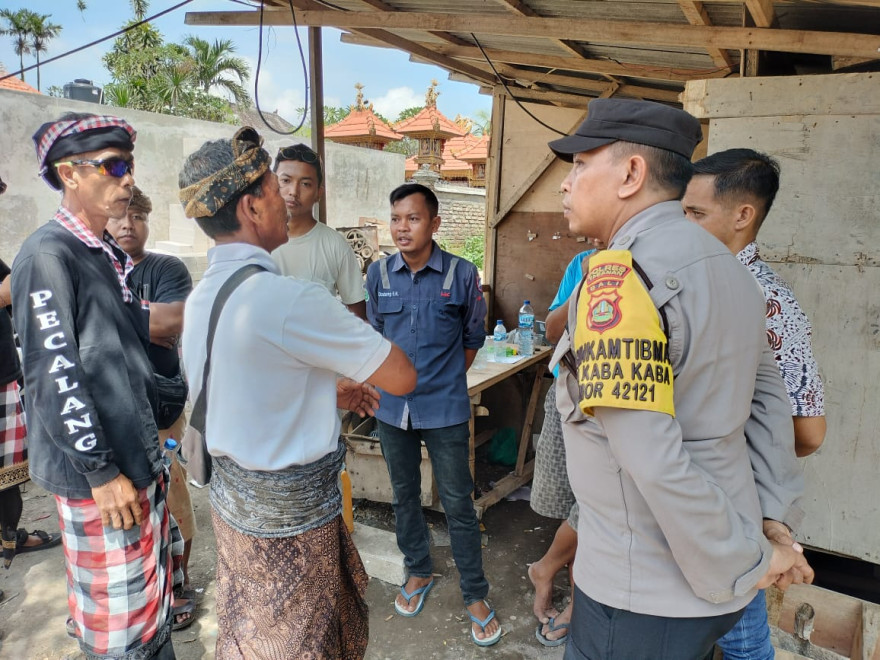 GIAT DUKTANG TENAGA BURUH DI BANJAR ADAT DANGIN PANGKUNG DINAS BUADING