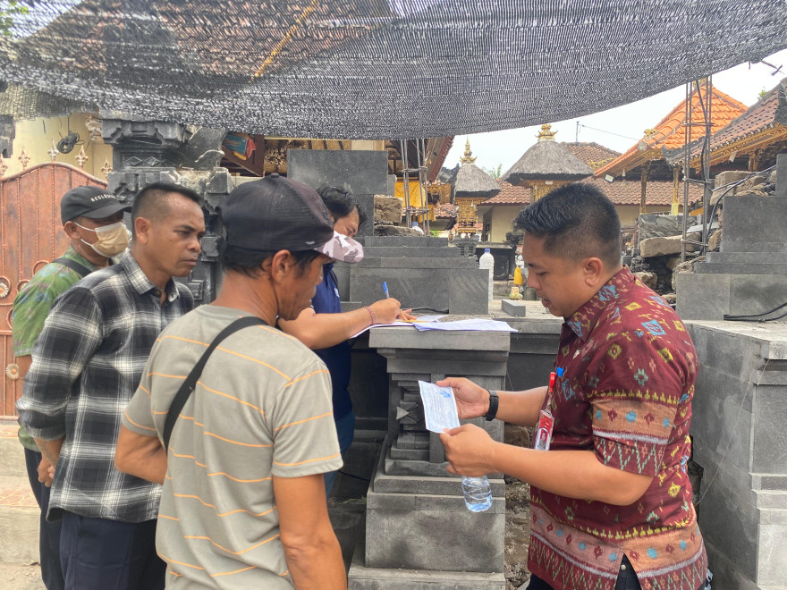 KEGIATAN MONEV FISIK PENERIMAAN HIBAH DI DESA KABA-KABA